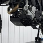 Suzuki DR-Z4S – Motorschutzplatte
